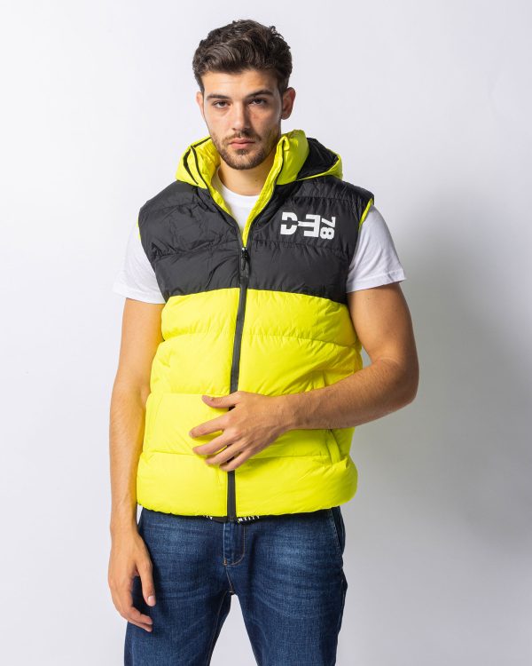 Smanicato Uomo Identity