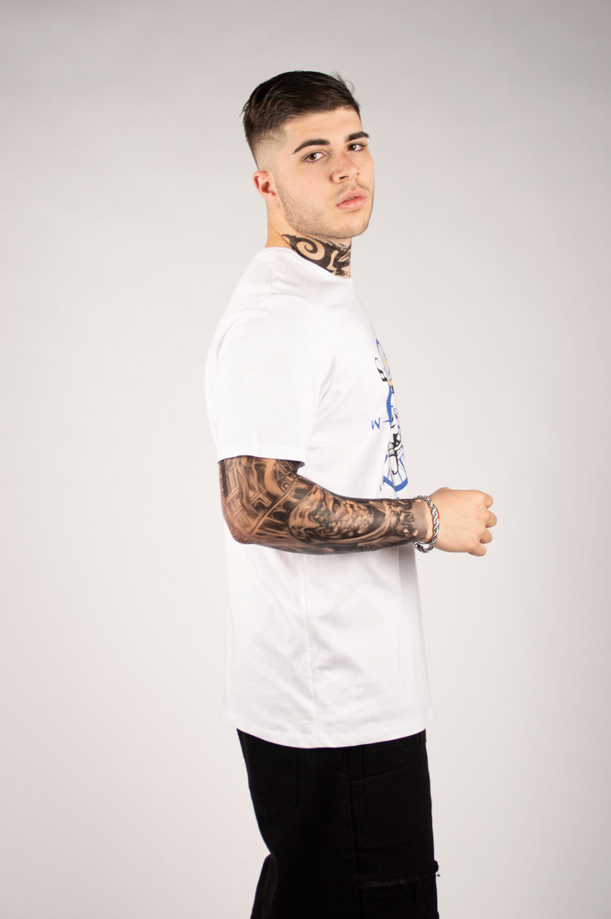 T-SHIRT UOMO CON STAMPA - PRIONEPIECE02_02_02