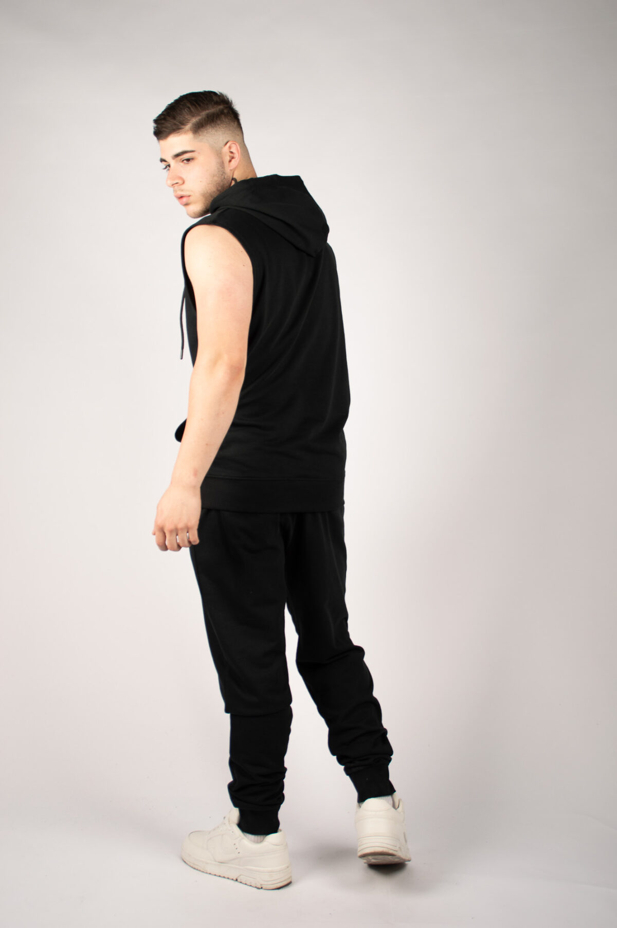 SMANICATO UOMO CON CAPPUCCIO - PRISME-VS0010_01_03